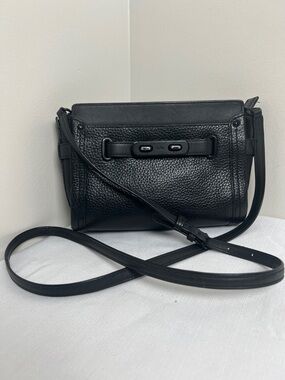Coach Swagger Small Black Pebbled Leather Crossbody Wristlet Clutch 53032